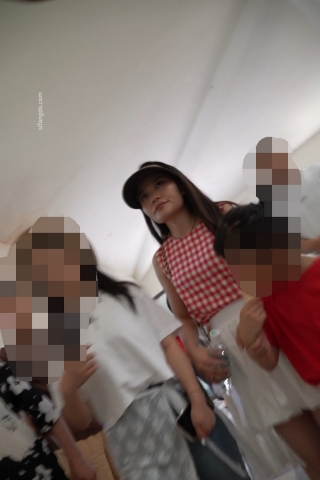 kc1579（空城原创）红衣白袜短裤裙小少妇，透明白N前C黑森林