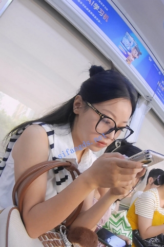 『D·D』-213-白衬衣连衣裙，眼镜女，岔开腿浅黄内